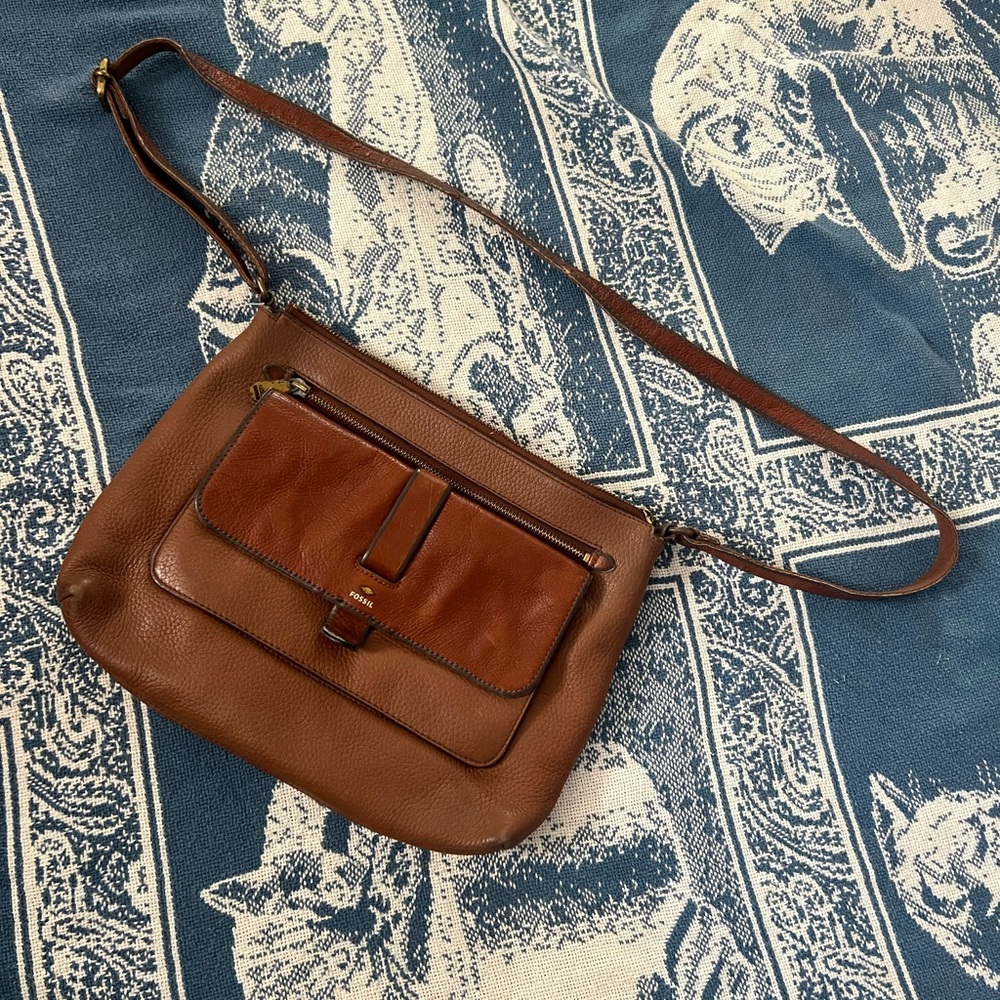 fossil purse